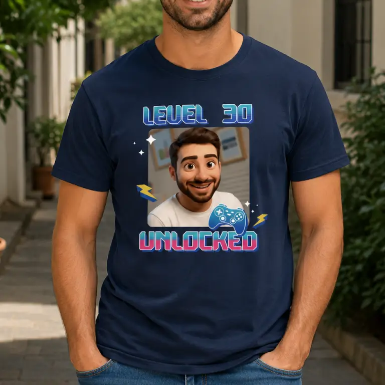 Maglietta level 30 compleanno personalizzata