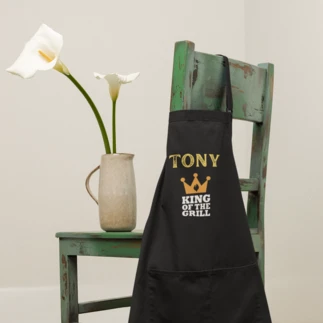 Delantal personalizado con un nombre y el diseño King of the grill estampado