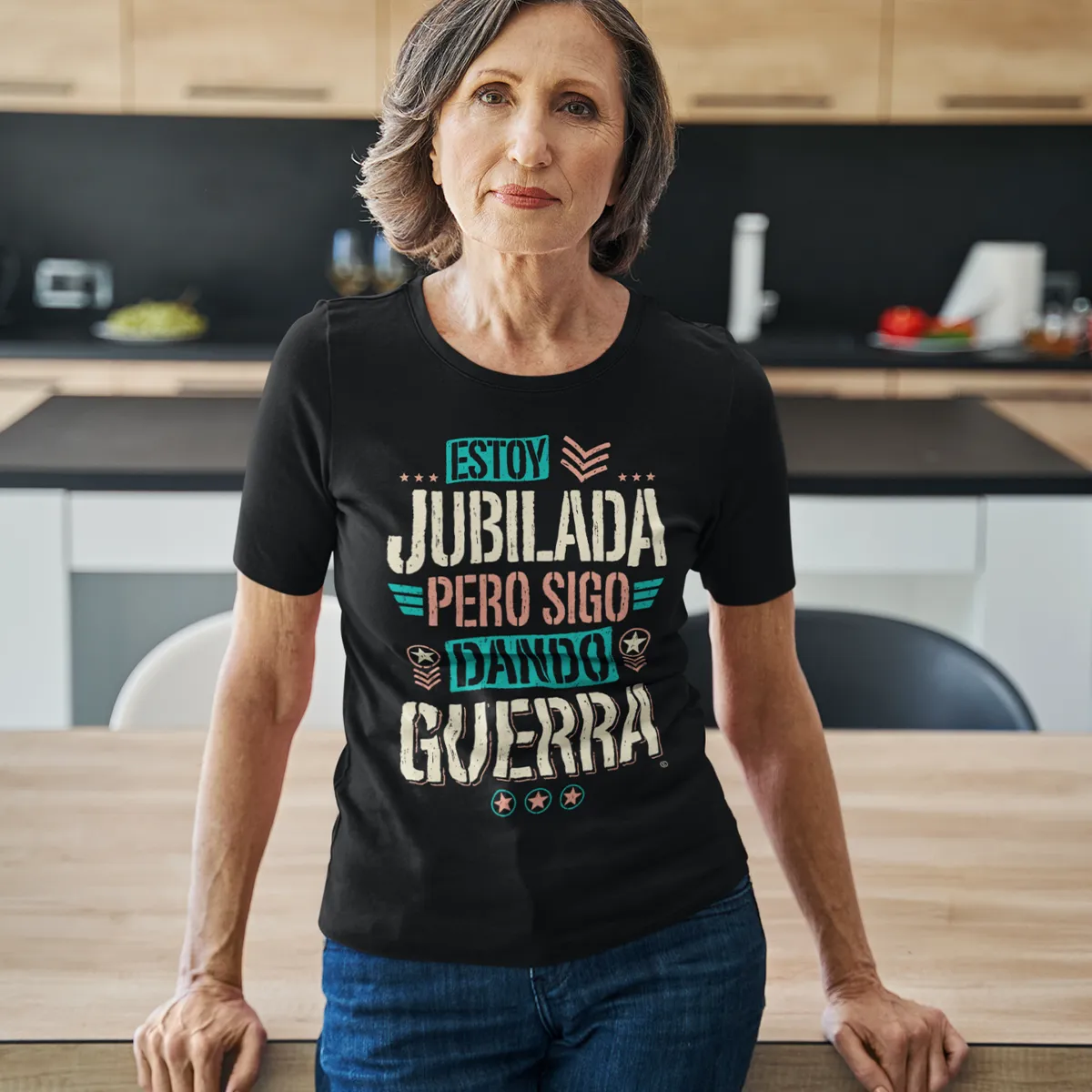 Camiseta Jubilada pero sigo dando guerra